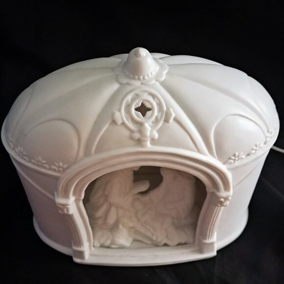 Porcelain Christmas Nativity Lamp Winter Silhouette Light - Picture 6 of 10